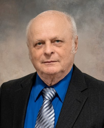 https://groupegarneau.com/wp-content/uploads/../../api/images/2026/05/paul-emile-gendron-avis-deces-125913.jpg
