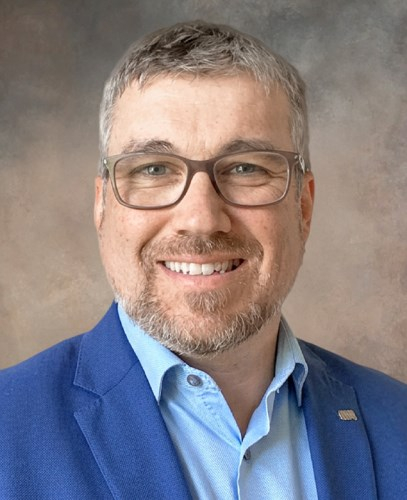 https://groupegarneau.com/wp-content/uploads/../../api/images/2026/07/francois-frenette-avis-deces-126355.jpg