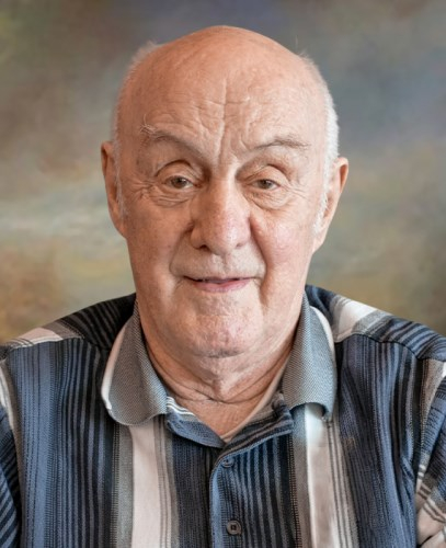 https://groupegarneau.com/wp-content/uploads/../../api/images/2026/08/gerald-landry-avis-deces-126665.jpg