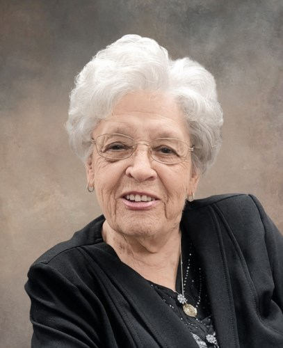 https://groupegarneau.com/wp-content/uploads/../../api/images/2026/09/pierrette-st-pierre-avis-deces-126821.jpg