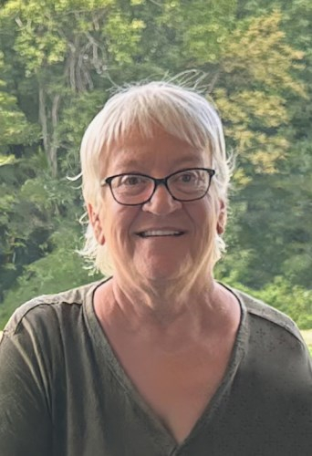 https://groupegarneau.com/wp-content/uploads/../../api/images/2026/10/paulette-poitras-avis-deces-127047.jpg