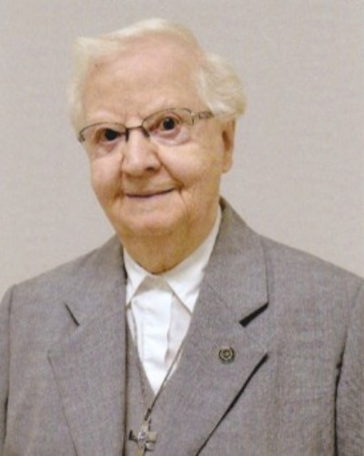https://groupegarneau.com/wp-content/uploads/../../api/images/2026/10/soeur-anita-poulin-r-j-m-avis-deces-127017.jpg