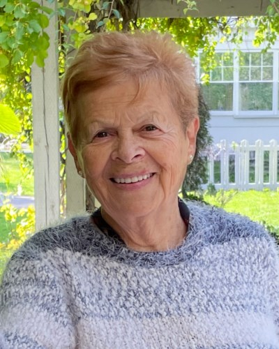 https://groupegarneau.com/wp-content/uploads/../../api/images/2026/10/yvonne-aube-avis-deces-126900.jpg